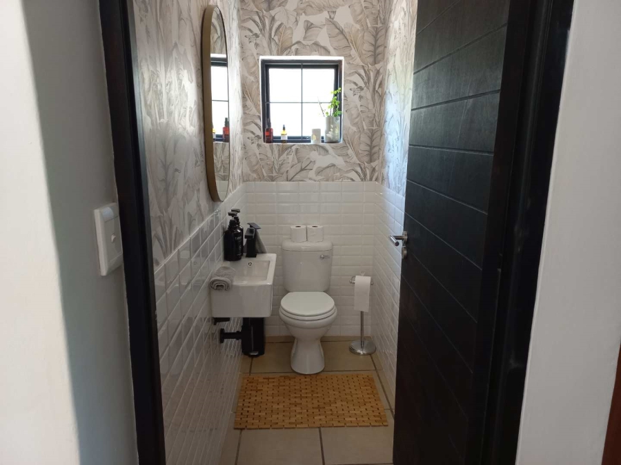 5 Bedroom Property for Sale in Keidebees Northern Cape